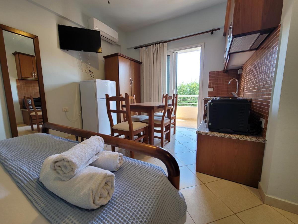 Vila Mihasi Ksamil Exterior foto