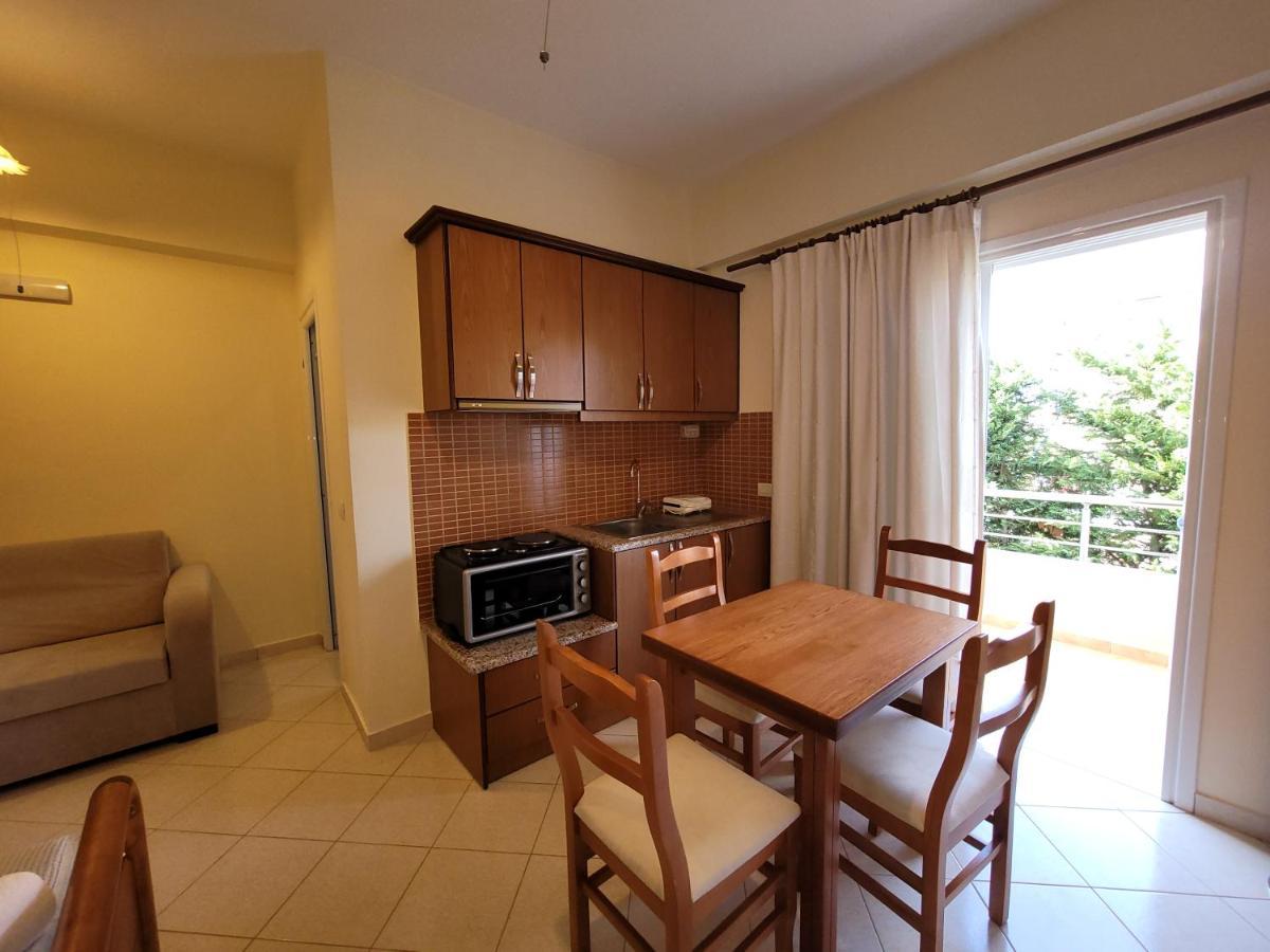 Vila Mihasi Ksamil Exterior foto
